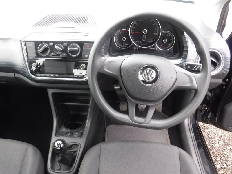 VOLKSWAGEN UP