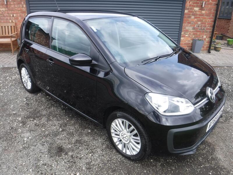 VOLKSWAGEN UP