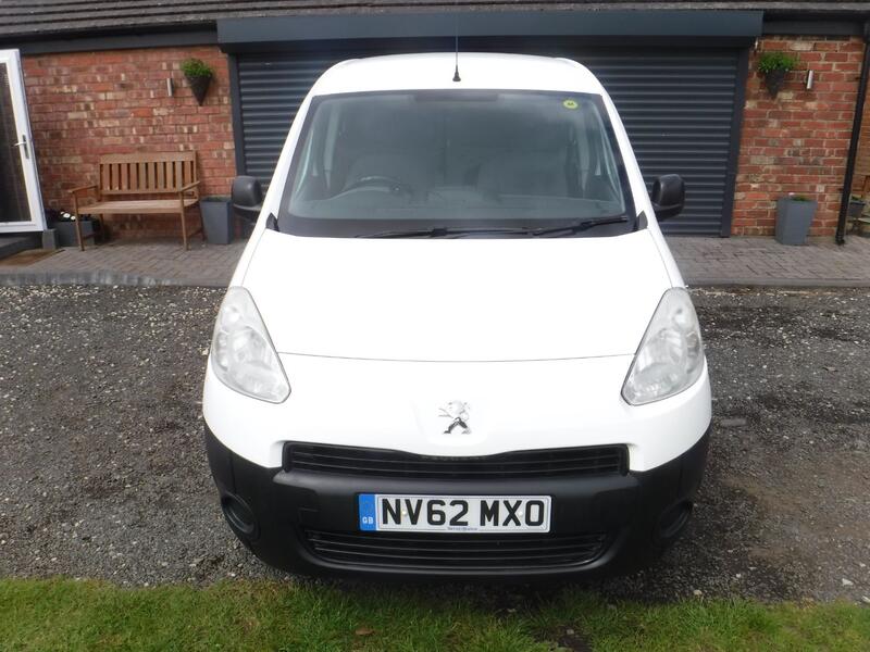 PEUGEOT PARTNER