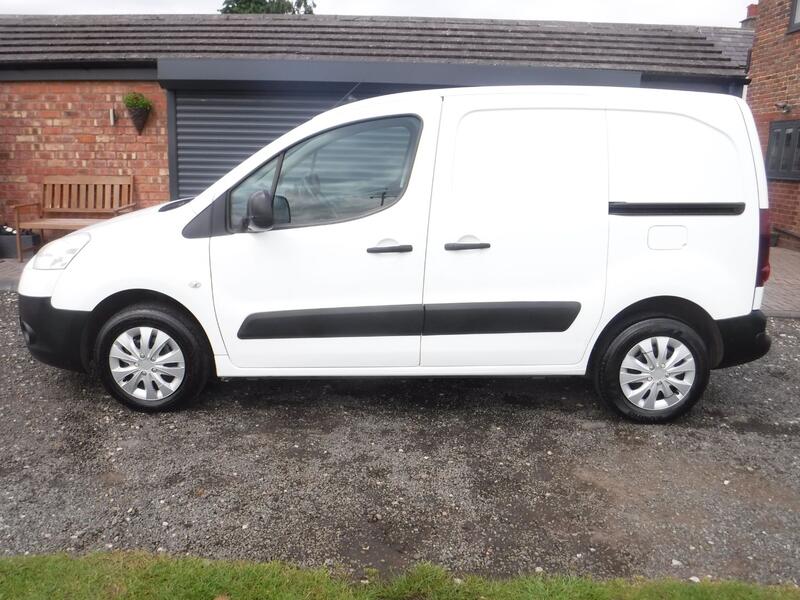 PEUGEOT PARTNER