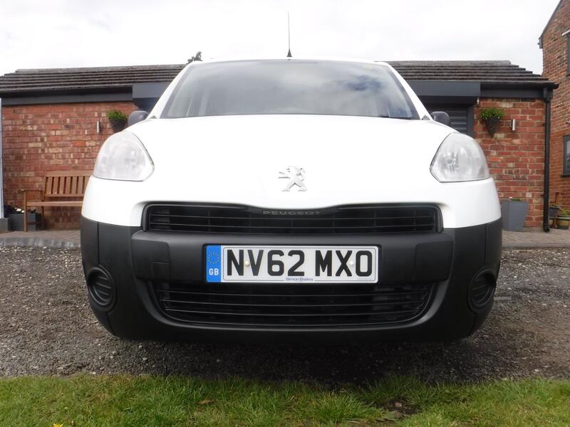 PEUGEOT PARTNER