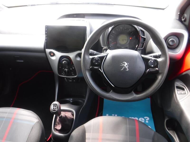 PEUGEOT 108