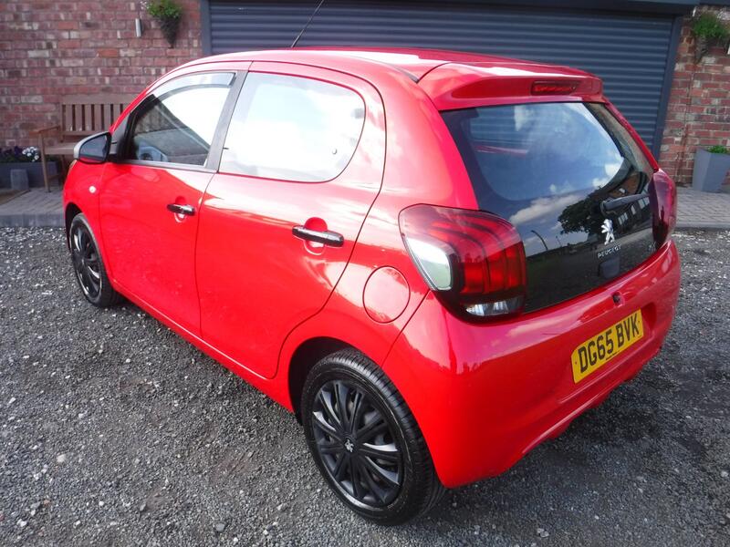 PEUGEOT 108
