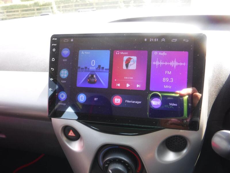 PEUGEOT 108