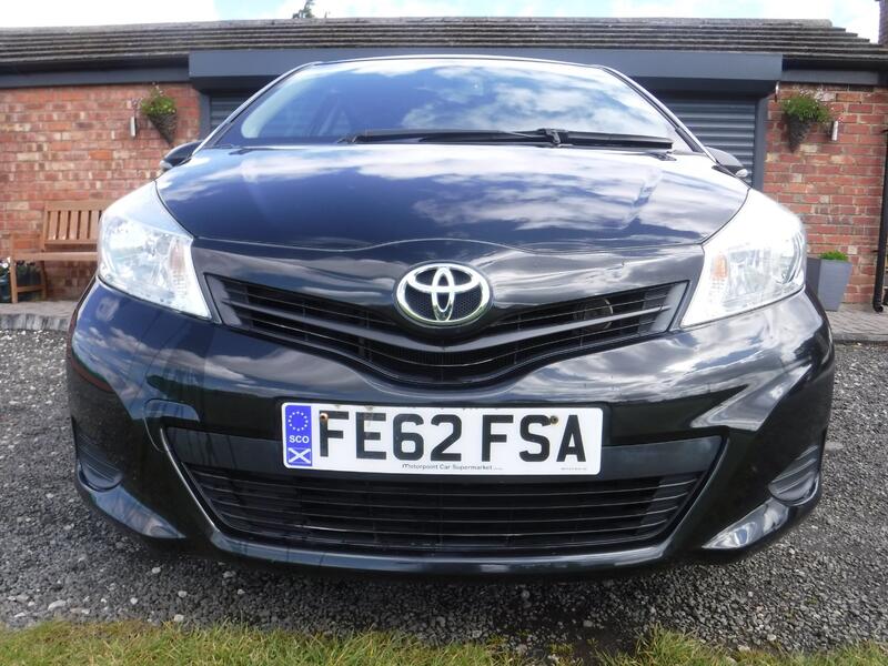 TOYOTA YARIS