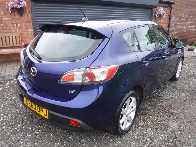 MAZDA MAZDA3