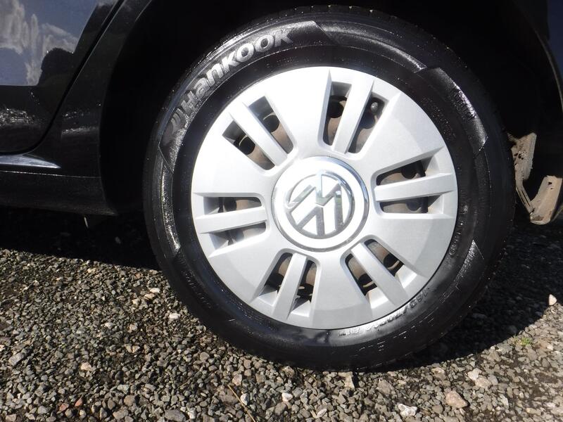 VOLKSWAGEN UP
