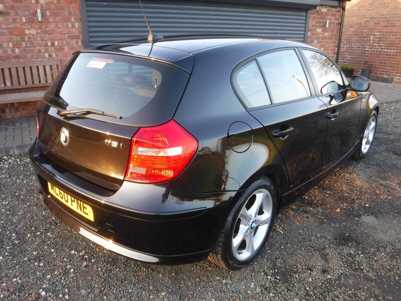 BMW 1 SERIES