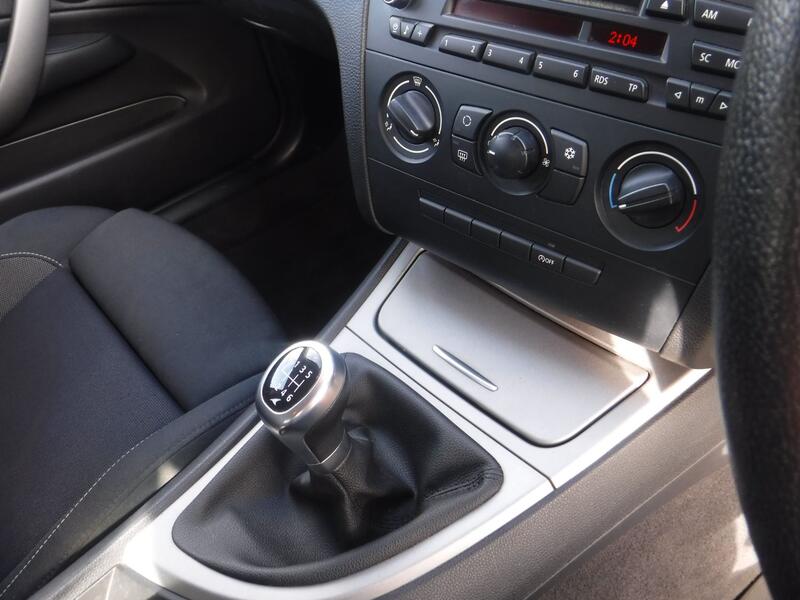 BMW 1 SERIES