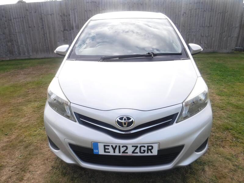TOYOTA YARIS