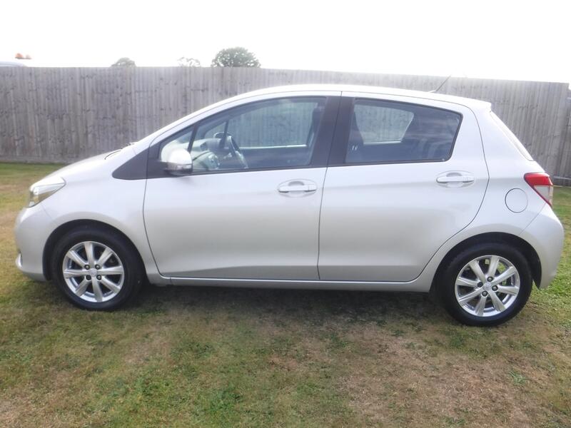 TOYOTA YARIS