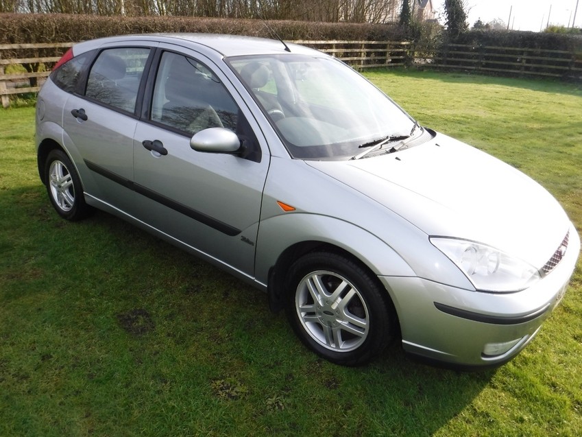 FORD FOCUS