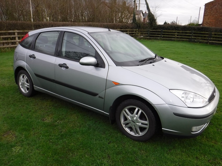 FORD FOCUS