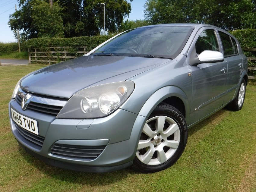 VAUXHALL ASTRA