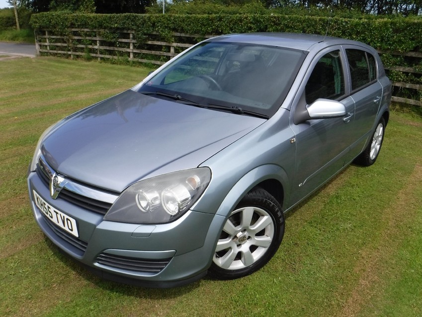 VAUXHALL ASTRA