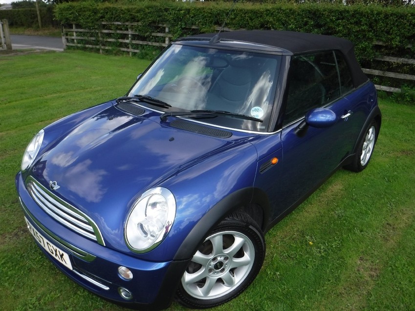 MINI CABRIOLET