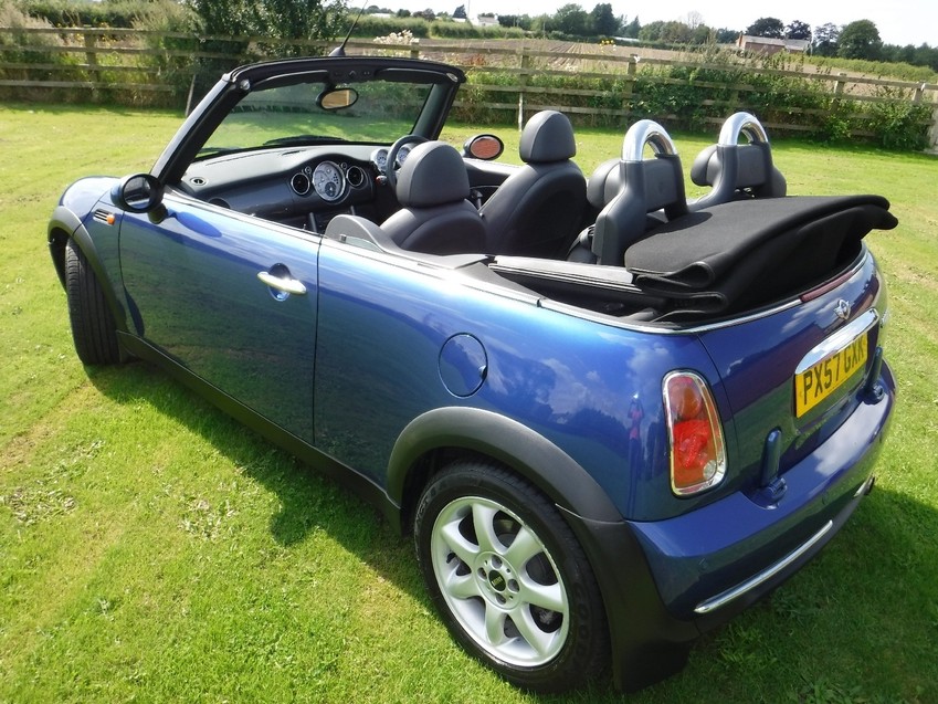 MINI CABRIOLET