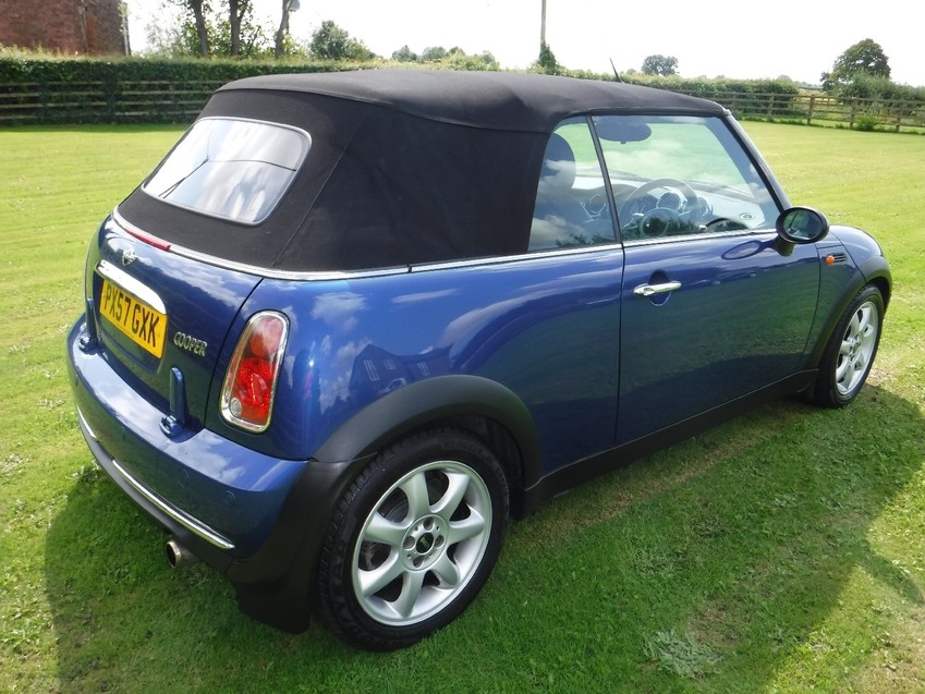 MINI CABRIOLET