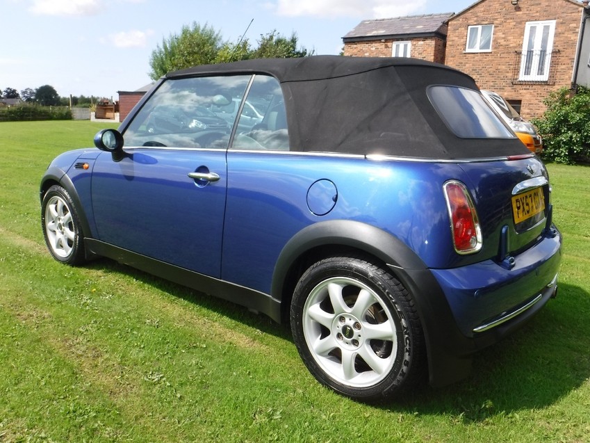 MINI CABRIOLET