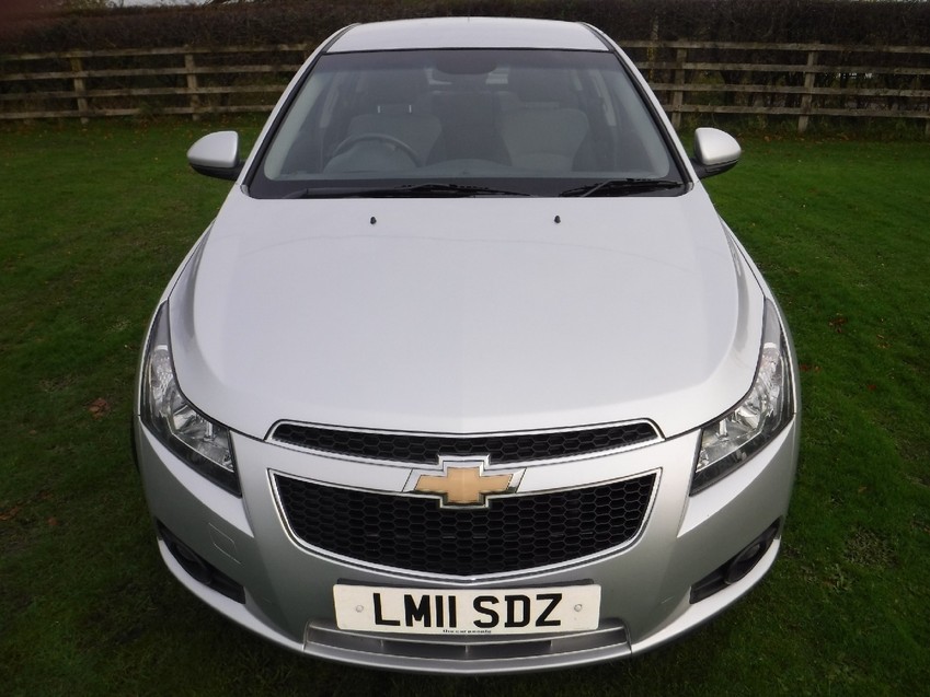 CHEVROLET CRUZE