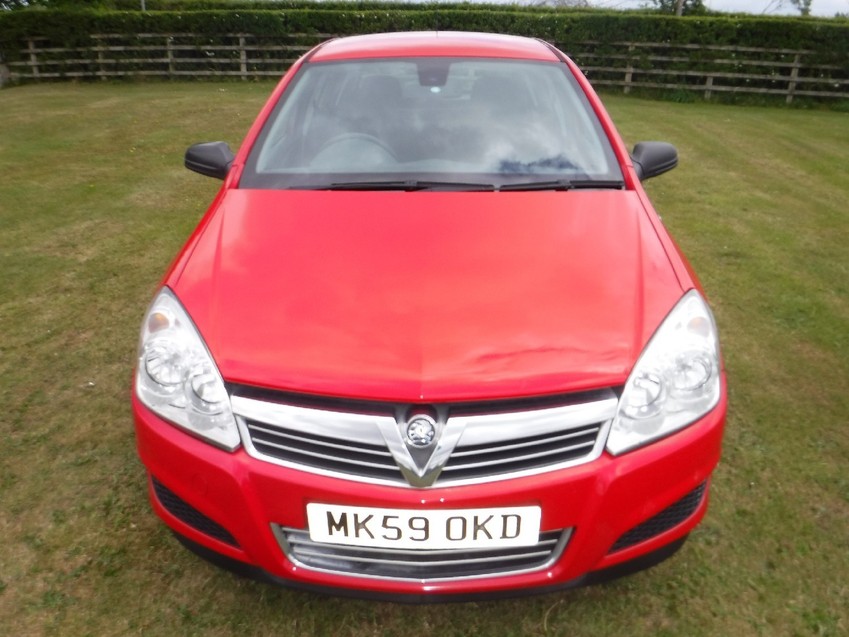 VAUXHALL ASTRA