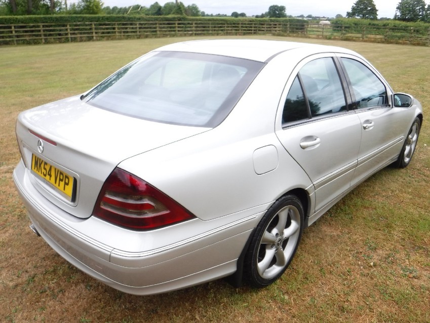 MERCEDES-BENZ C CLASS