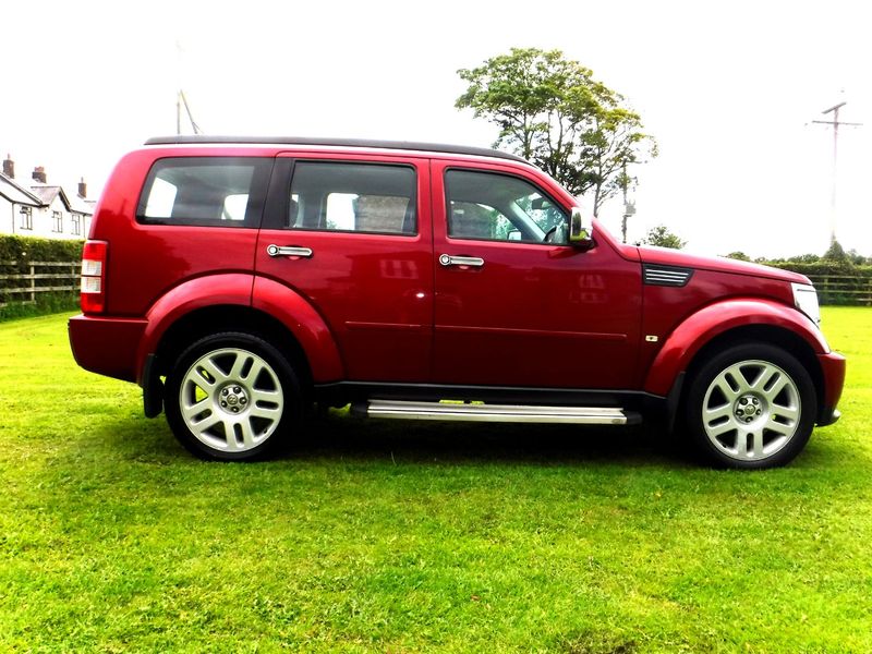 DODGE NITRO