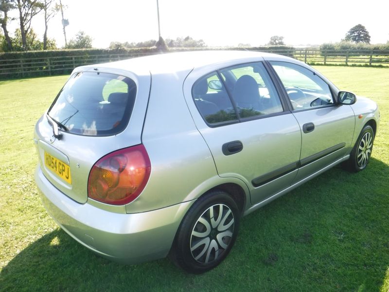 NISSAN ALMERA