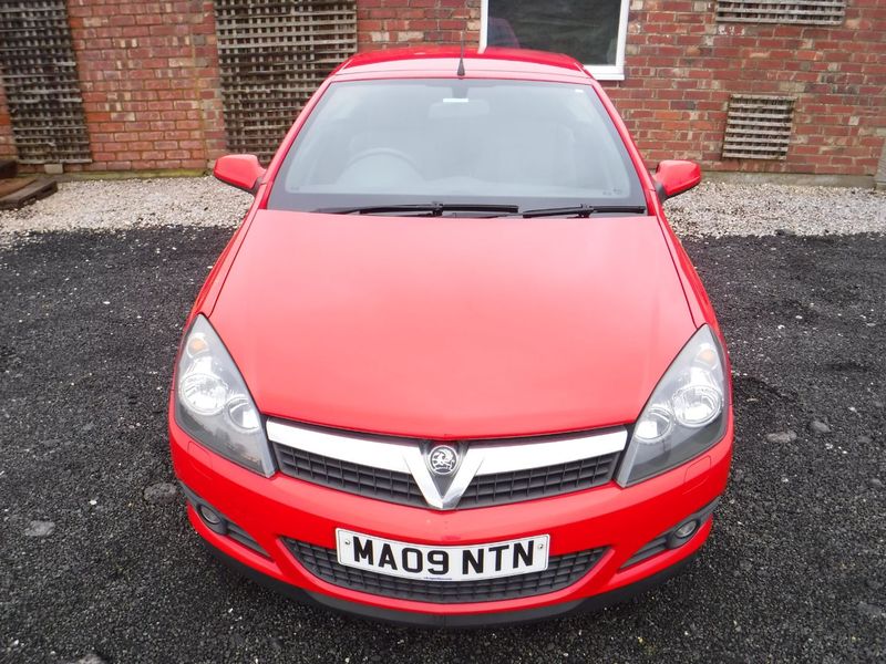 VAUXHALL ASTRA