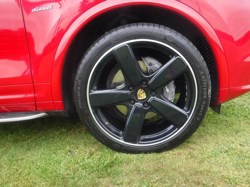 PORSCHE CAYENNE