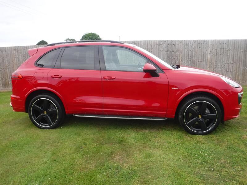 PORSCHE CAYENNE