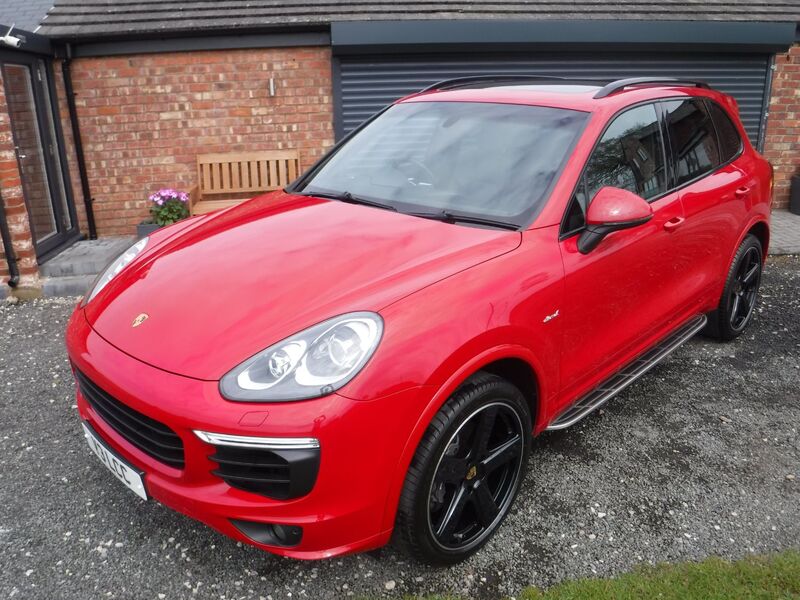 PORSCHE CAYENNE