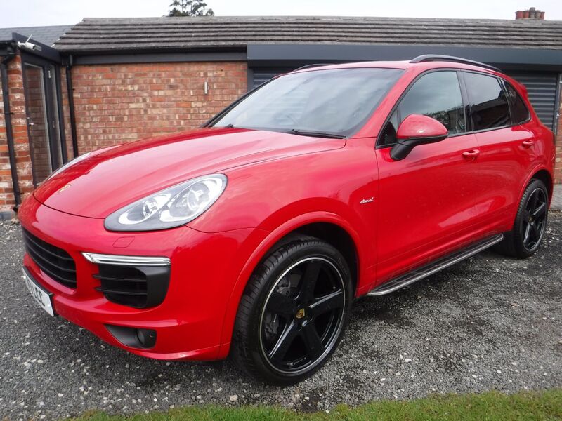 PORSCHE CAYENNE