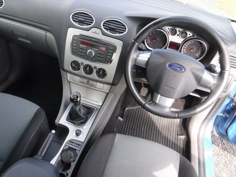 FORD FOCUS