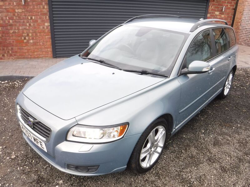 VOLVO V50