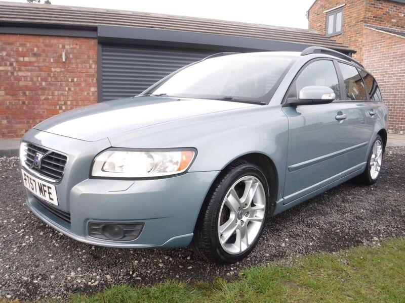 VOLVO V50