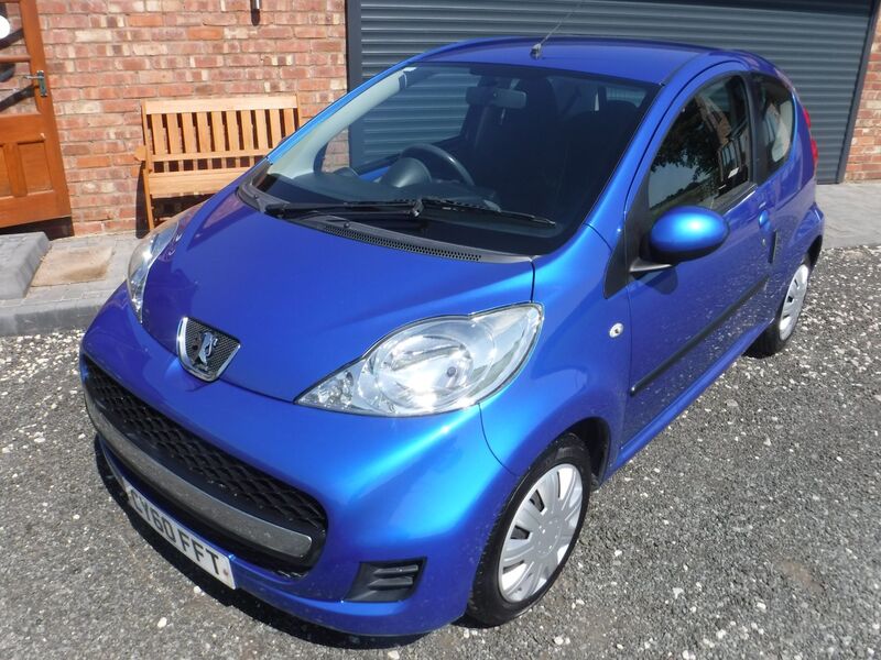 PEUGEOT 107