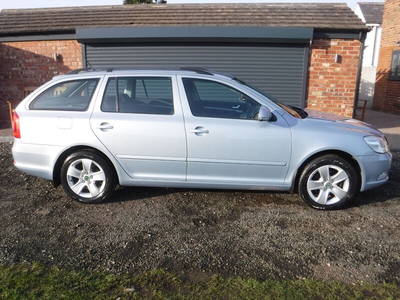 SKODA OCTAVIA